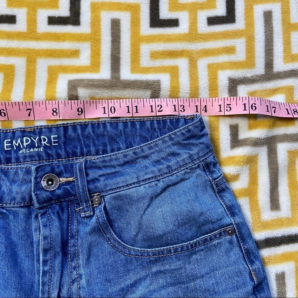 Empyre Juniors Blue Medium Wash Denim Shorts Blue Jean 7 Outdoor Casual Walking - Picture 4 of 8